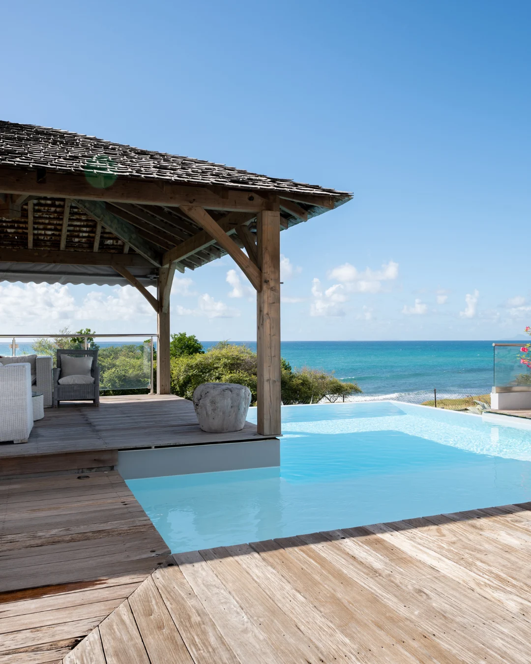 Villa : Vue exterieure piscine villa en guadeloupe